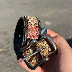 Women’s Embroidered Belt